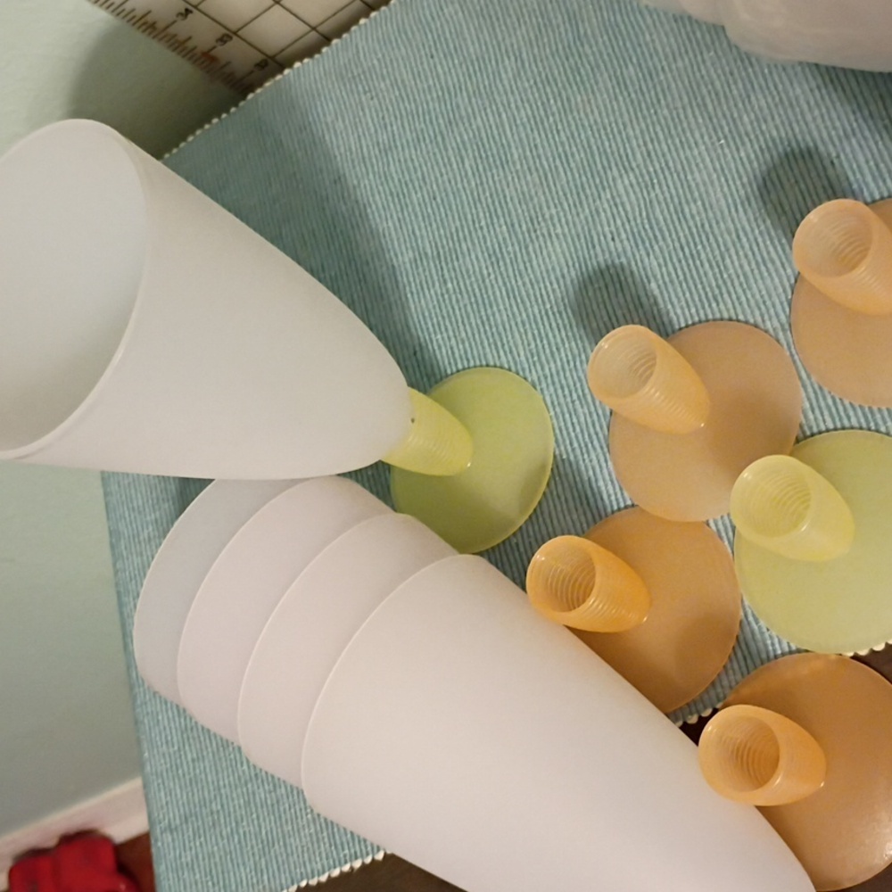 Tupperware Parfait Cups - Picture 2 of 3